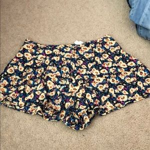 float floral shorts